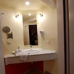 Garni & Oma's Heuhotel 'pension Zur Galerie' Vendégház Barby