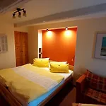 Vendégház Garni & Oma's Heuhotel 'pension Zur Galerie' Barby