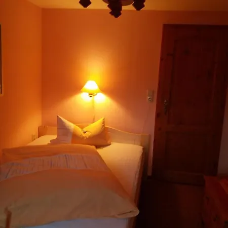 Penzion Garni&oma's Heuhotel 'pension Zur Galerie' 3*