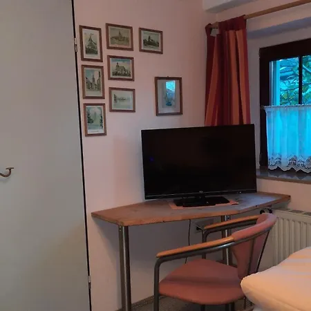 Penzion Garni&oma's Heuhotel 'pension Zur Galerie' Barby