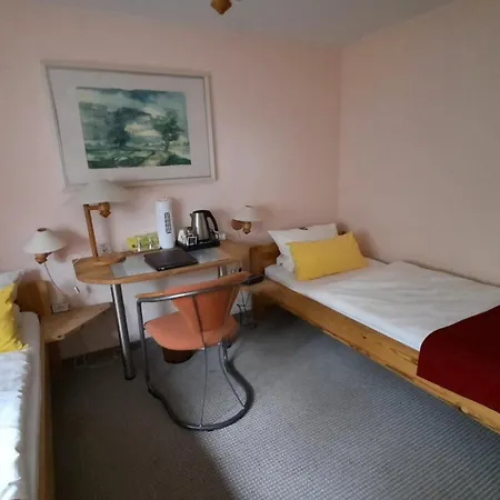 Pensjonat Garni & Oma's Heuhotel 'pension Zur Galerie' Barby