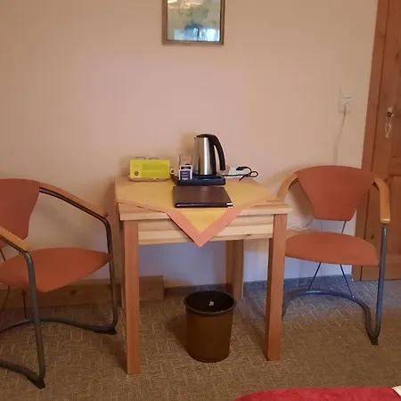 Penzion Garni&oma's Heuhotel 'pension Zur Galerie' Barby