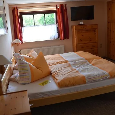 Garni&oma's Heuhotel 'pension Zur Galerie' 3*