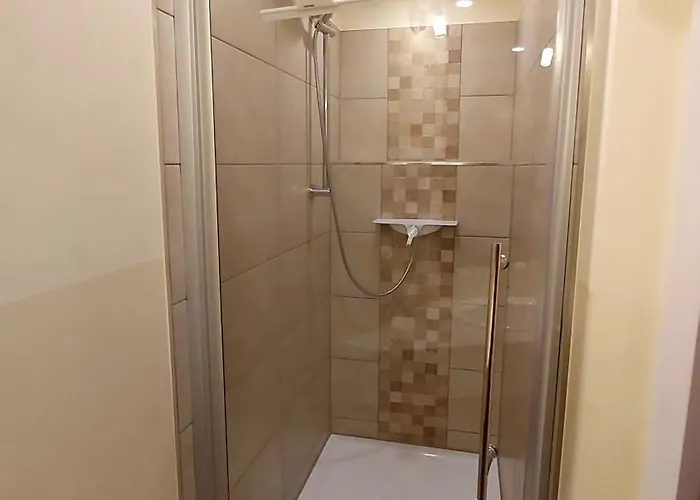 Pensjonat Garni & Oma's Heuhotel 'pension Zur Galerie' Barby