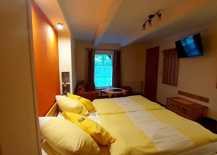 Garni & Oma's Heuhotel 'pension Zur Galerie' 3*