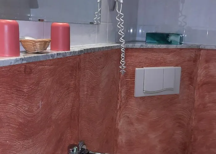 Garni & Oma's Heuhotel 'pension Zur Galerie' Barby