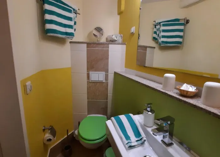 Garni & Oma's Heuhotel 'pension Zur Galerie'