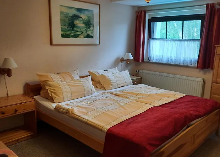 Garni & Oma's Heuhotel 'pension Zur Galerie' Barby