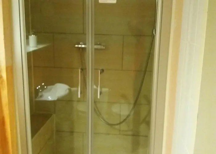 Garni & Oma's Heuhotel 'pension Zur Galerie' 3*