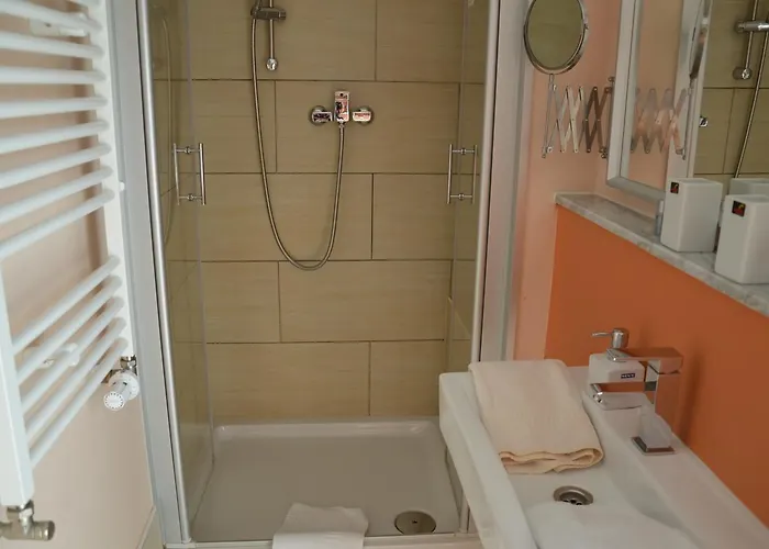 Vendégház Garni & Oma's Heuhotel 'pension Zur Galerie' Barby