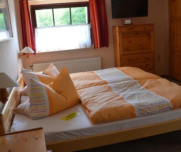 Garni & Oma's Heuhotel 'pension Zur Galerie' 3*